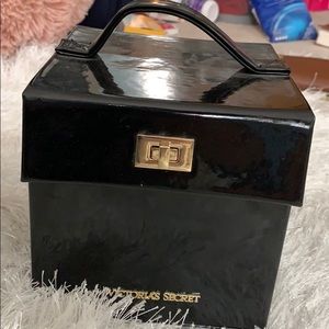 victoria secret jewelry black box